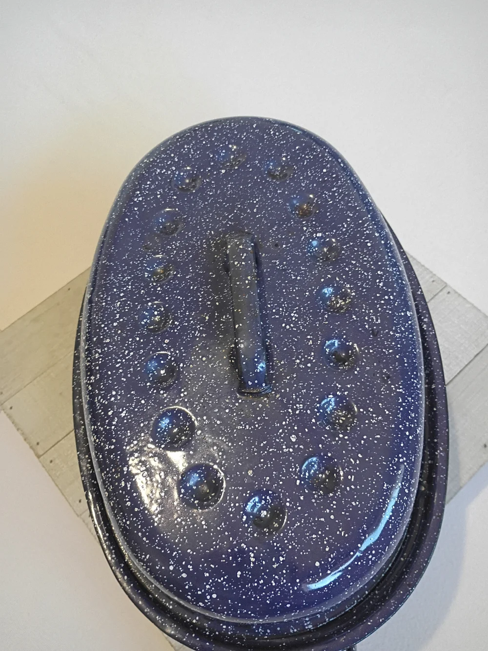 blue speckled enamelware metal oval roasting pan 10 inches